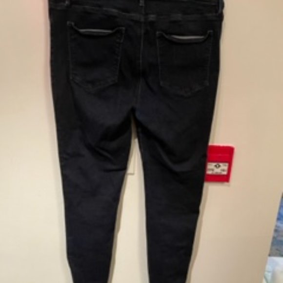 Ann Taylor Dark Wash Sculpting Pockets Skinny Jeans Size 12 - Picture 4 of 4